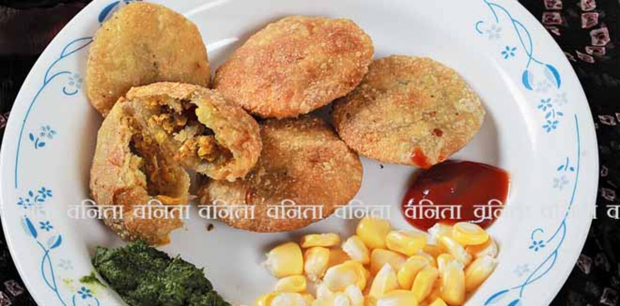 corn-gujiya