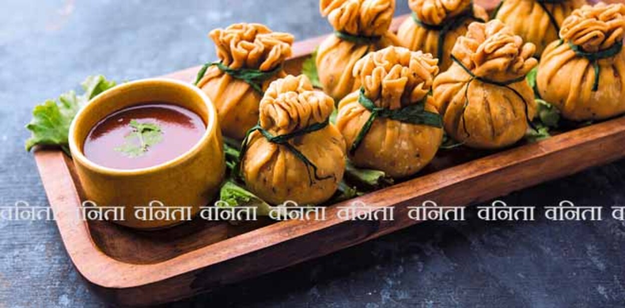 Crispy Potli Samosa or veg money bags are delicious Indian snacks of spiced aloo and mix veggies Or Meat/kheema  stuffed in flaky dough. It's a great creative starter or appetiser. served with ketchup