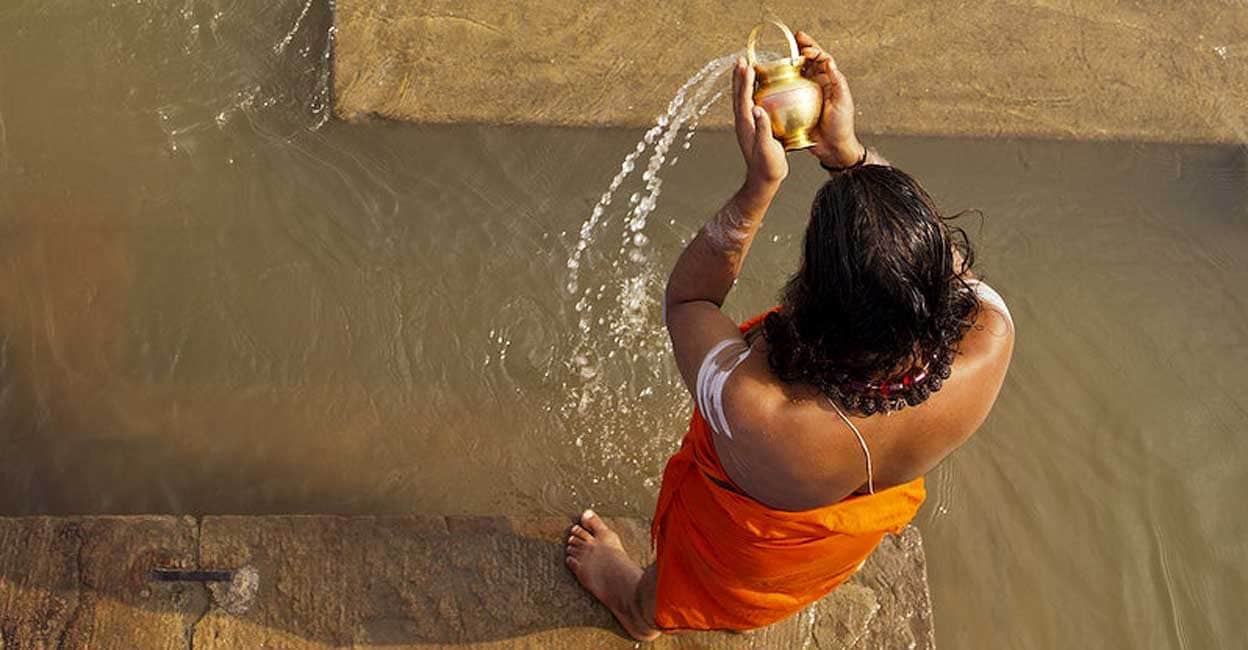Indian pandit morning prayer. Free public domain CC0 image.